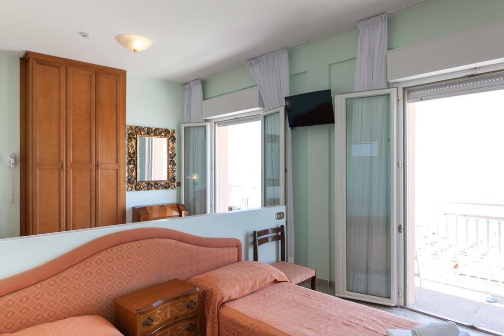 Hotel Mayflower Milano Marittima Esterno foto