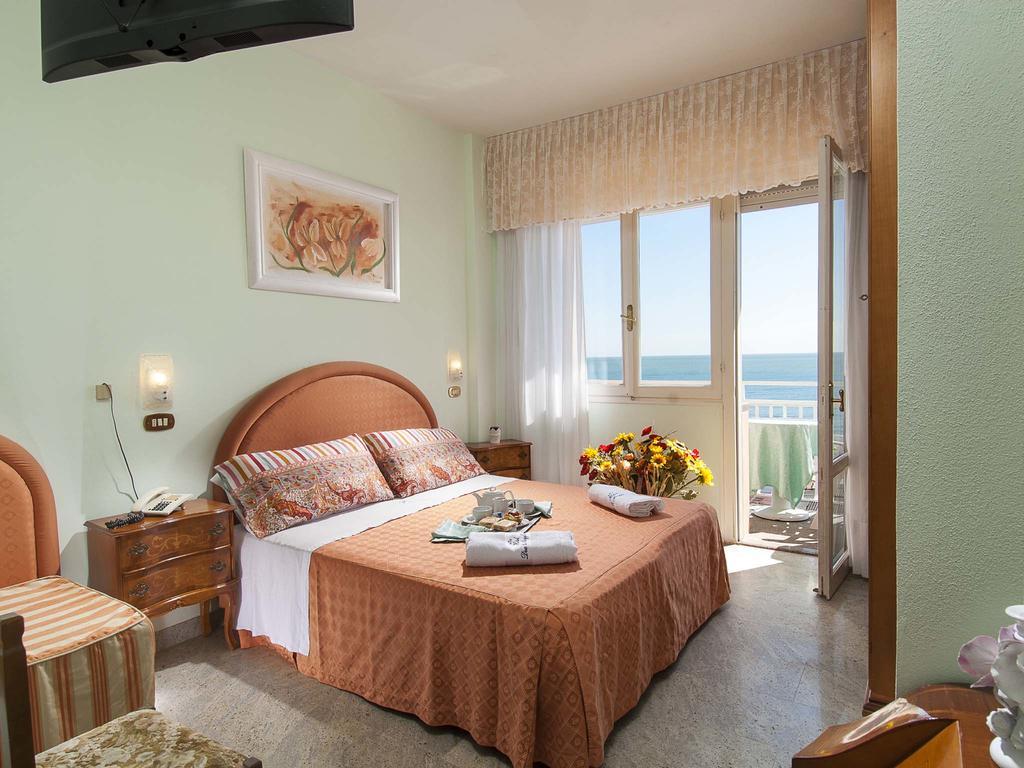 Hotel Mayflower Milano Marittima Esterno foto