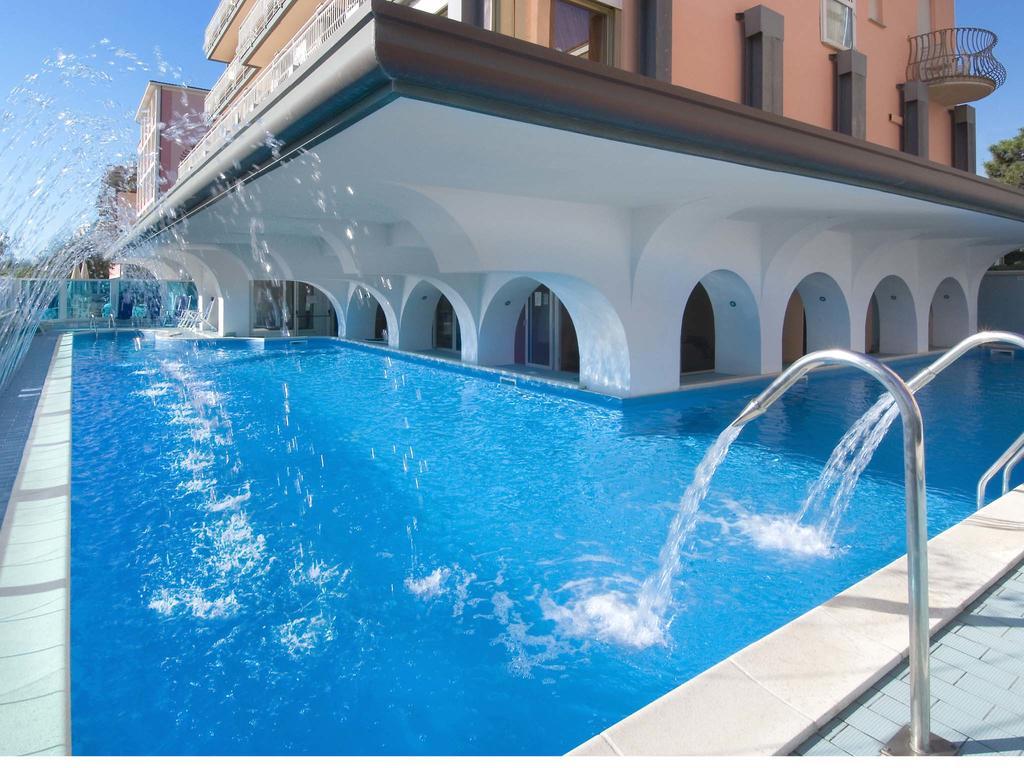Hotel Mayflower Milano Marittima Esterno foto