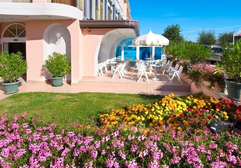 Hotel Mayflower Milano Marittima Esterno foto