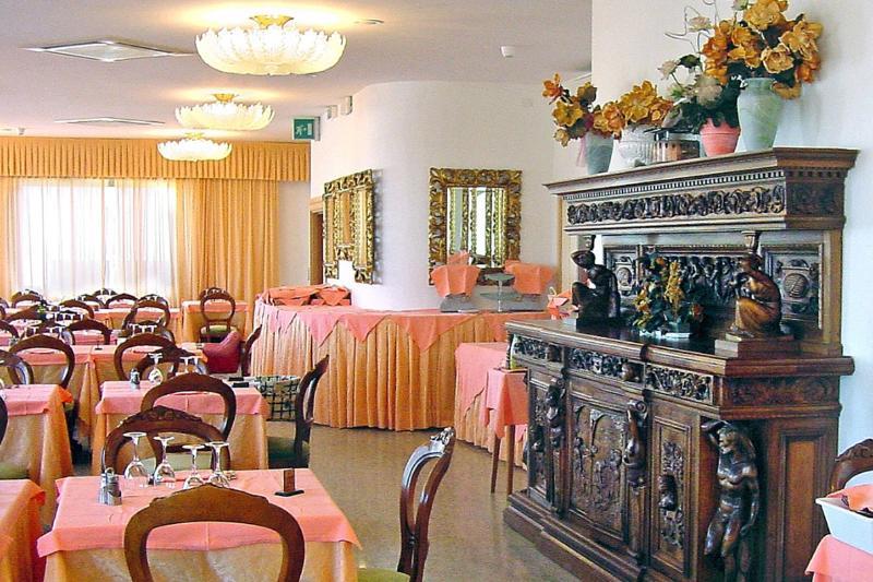 Hotel Mayflower Milano Marittima Esterno foto
