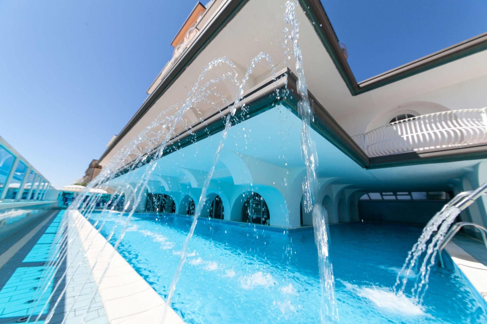 Hotel Mayflower Milano Marittima Esterno foto