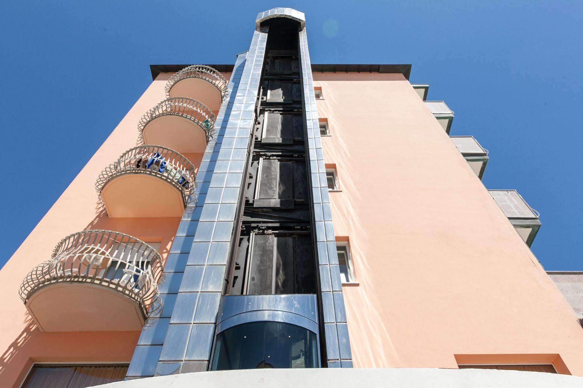 Hotel Mayflower Milano Marittima Esterno foto